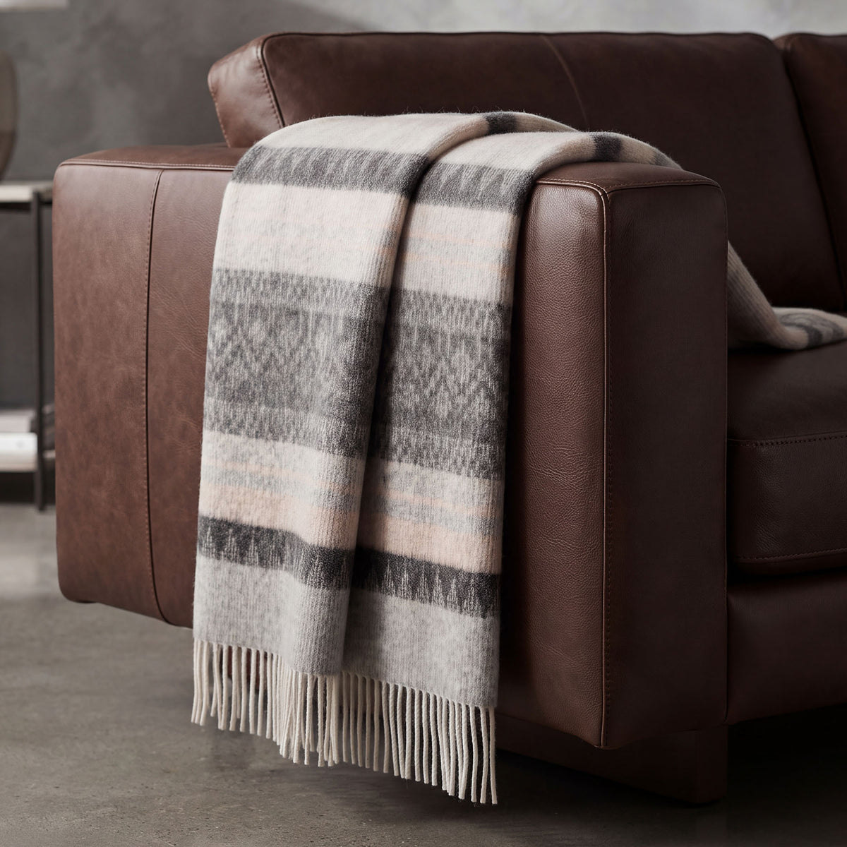 Cherokee Alpaca-Wool Luxury Throw Blanket (4 Colors)
