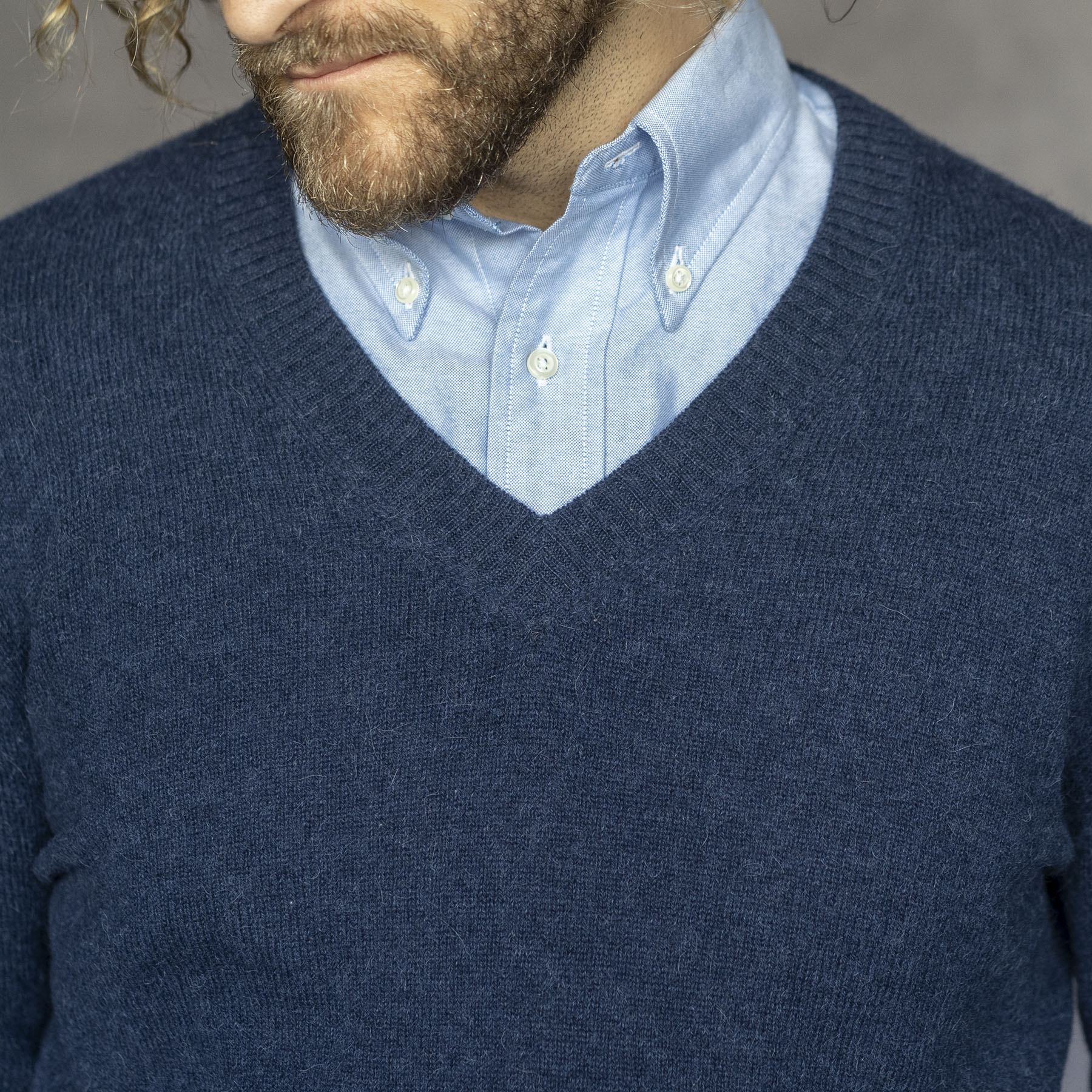 Alpaca Extrafine Knit V-Neck Sweaters