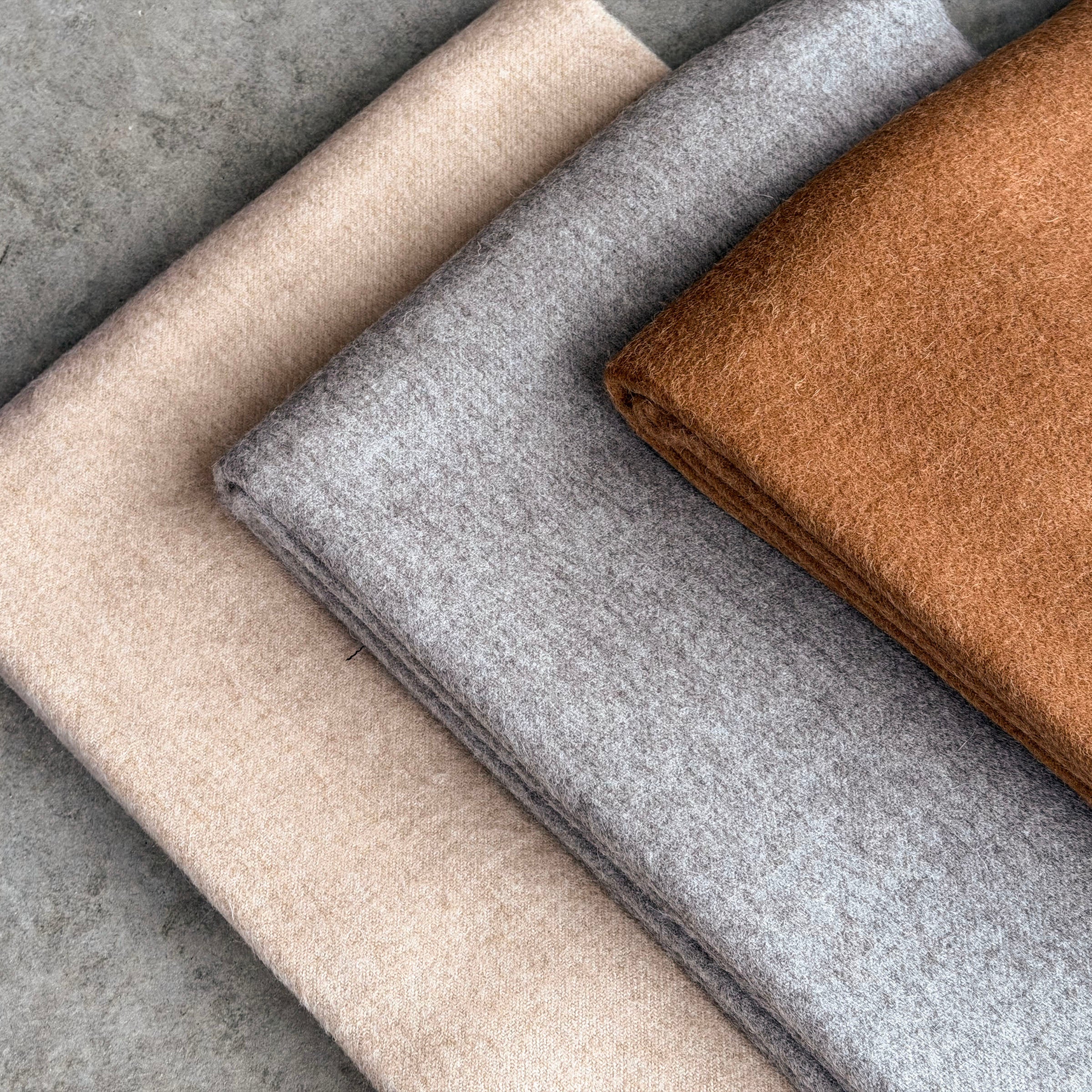 Washable Alpaca Wool Luxury Throw Blanket (3 Colors)