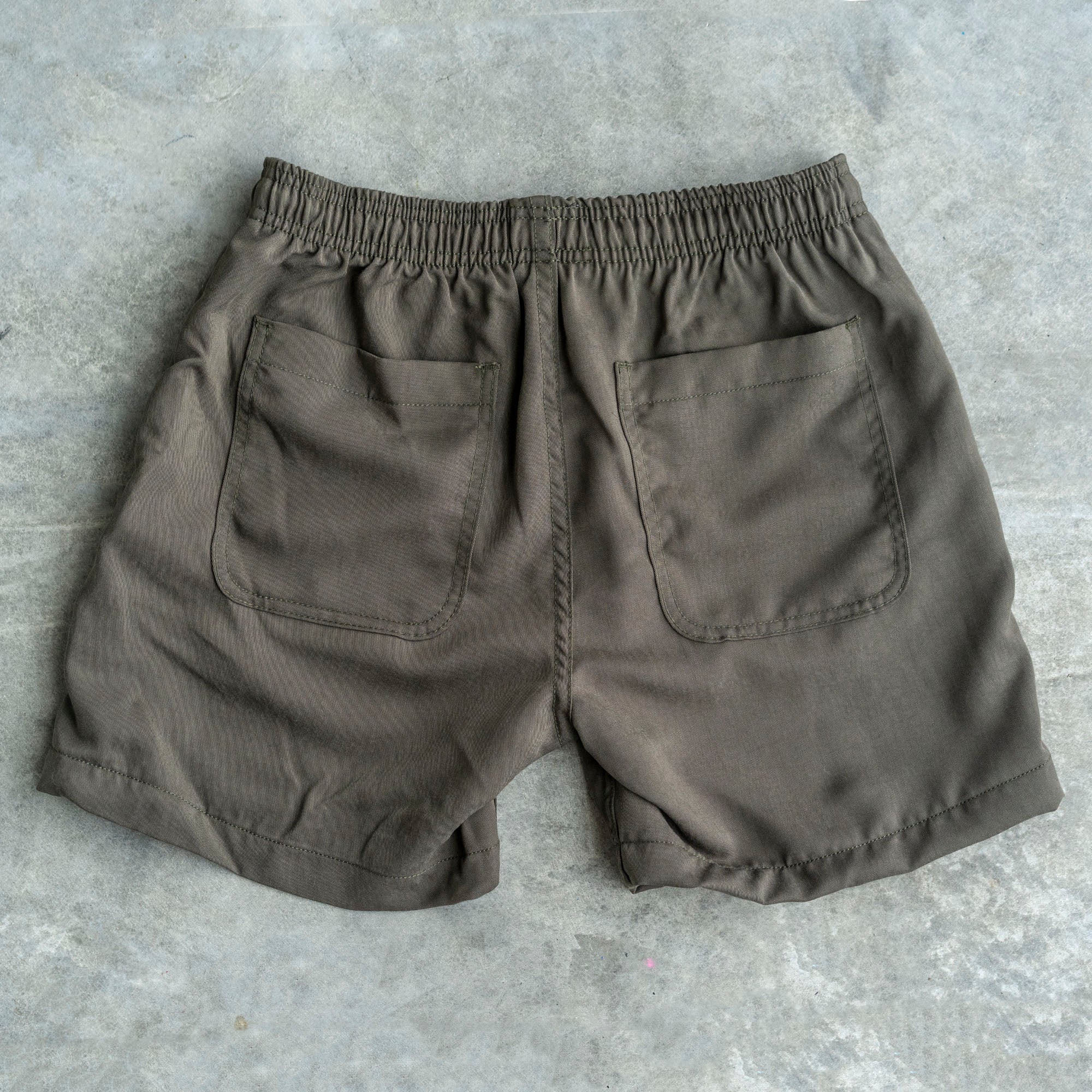 Laidback Short in Olive Tencel Twill